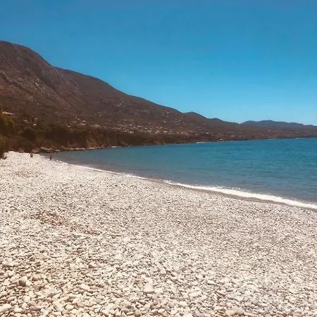 Barreira Beachfront Tents 9 *