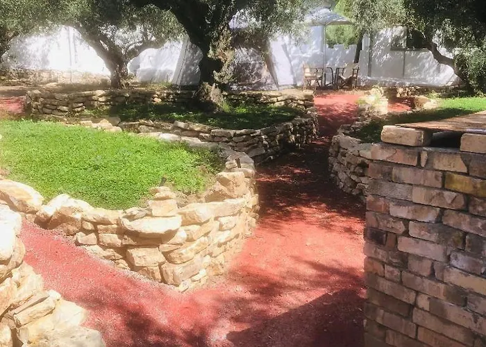 Barreira Beachfront Tents 9 *